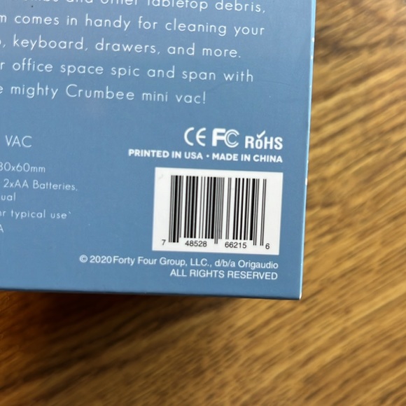 Crumbee Mini Vac - Picture 5 of 5